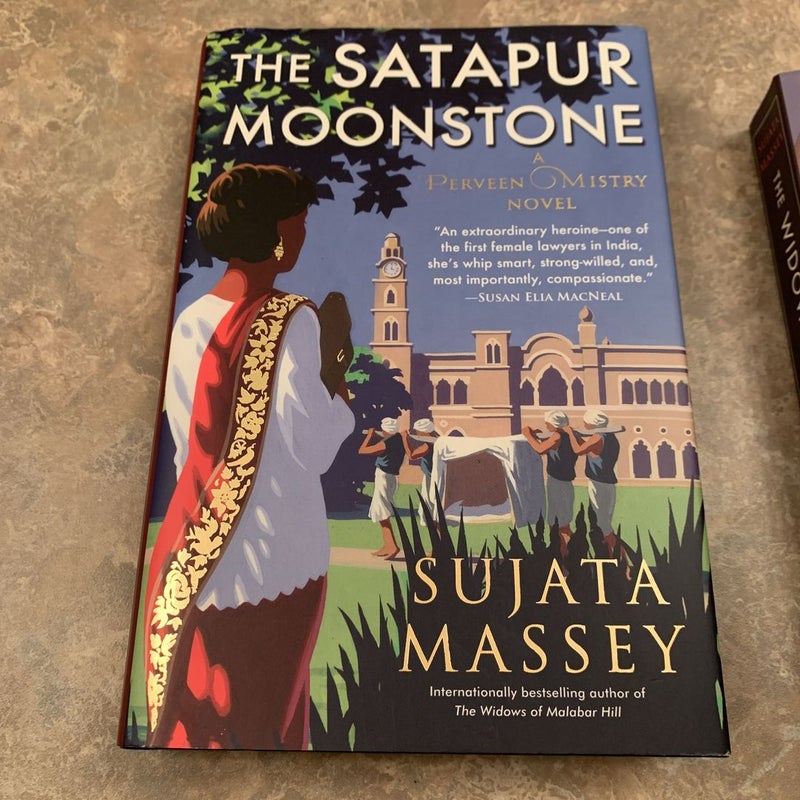 The Widows of Malabar Hill / the Satapur Moonstone (#1 & 2 of a Perveen Mistry Novel)