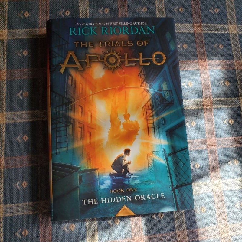 Trials of Apollo, the Book One the Hidden Oracle (Trials of Apollo, the Book One)