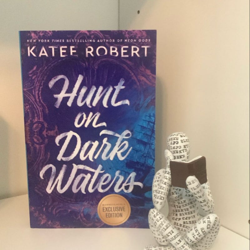 B&N Exclusive Hunt on Dark Waters