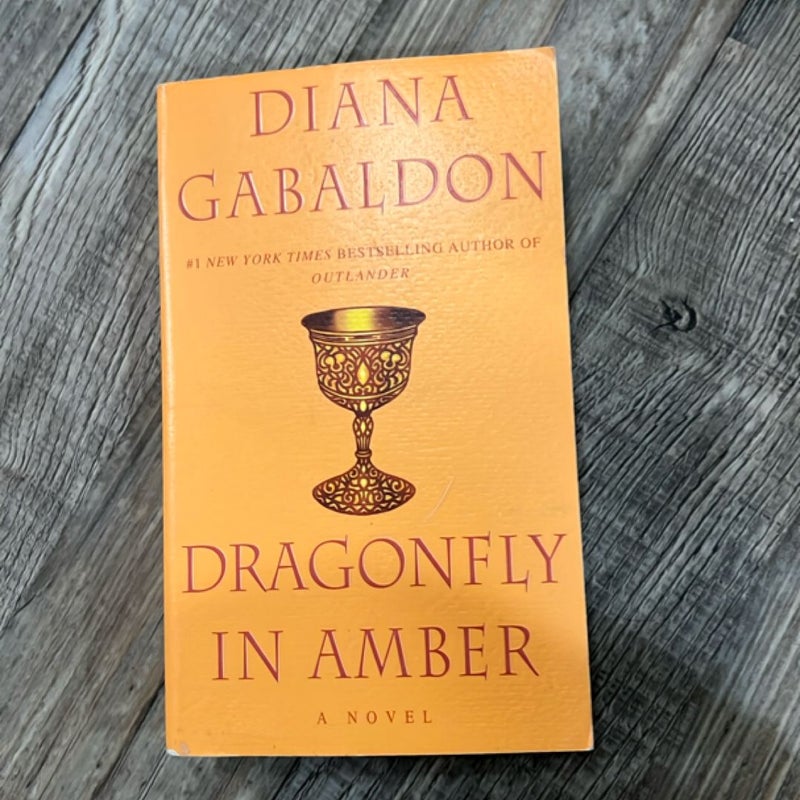 Dragonfly in Amber: Small, mass market size 