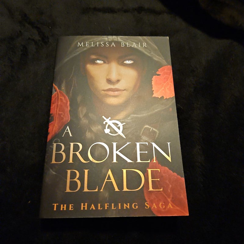 A Broken Blade by Melissa Blair, Paperback | Pangobooks