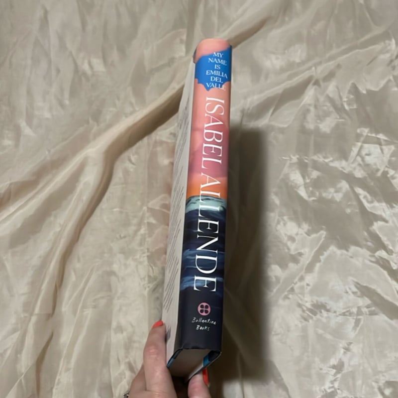 My Name Is Emilia Del Valle