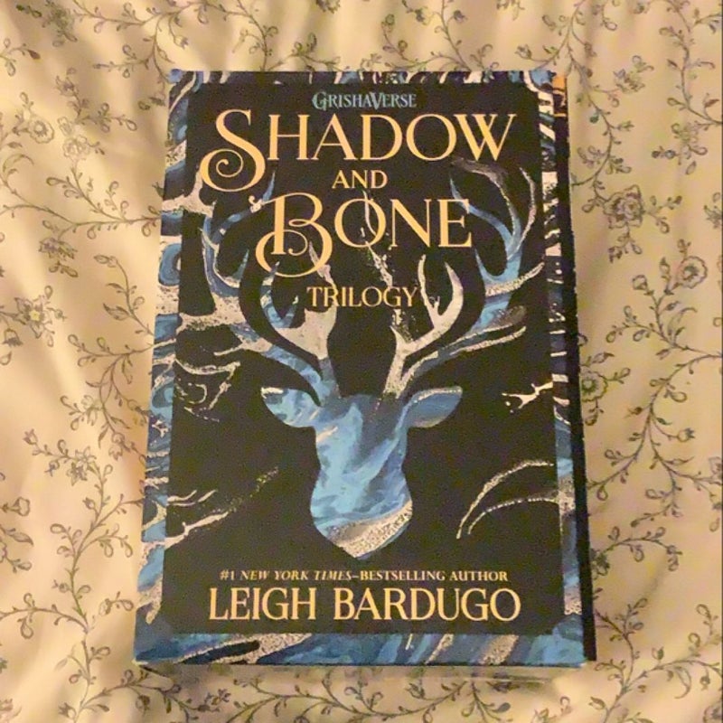 The Shadow and Bone Trilogy Boxed Set