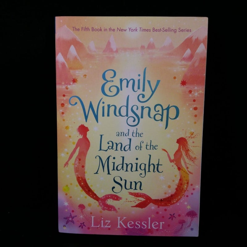 Emily Windsnap and the Land of the Midnight Sun