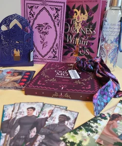 The Darkness Within Us, Fairyloot, Whole box, ACOTAR Bookends