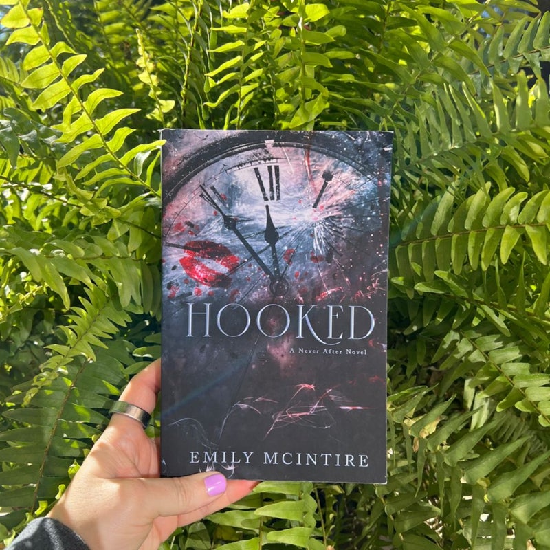 Hooked (FIRST EDITION OOP)