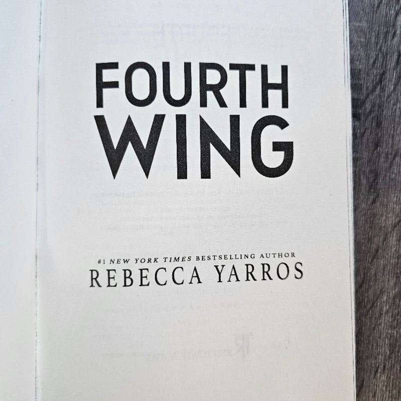 Fourth Wing Holiday Special Edition and Iron Flame Hardcover Bundle