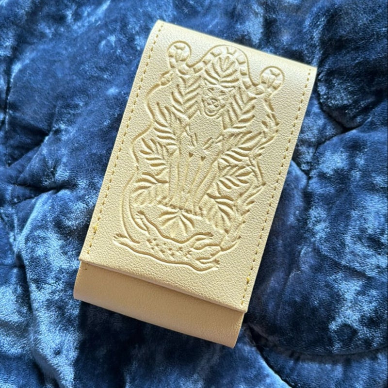 Illumicrate Exclusive Lipstick Holder 