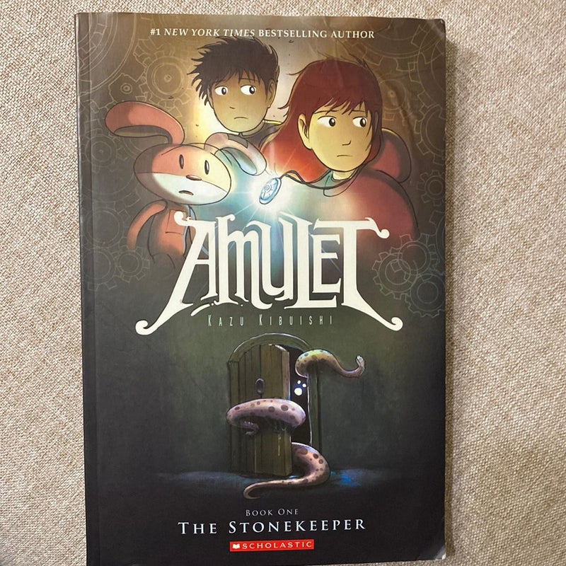 Amulet The Stonekeeper