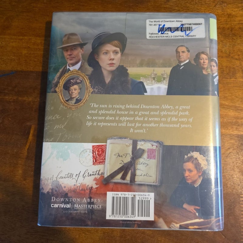 The World of Downton Abbey (ex-library)
