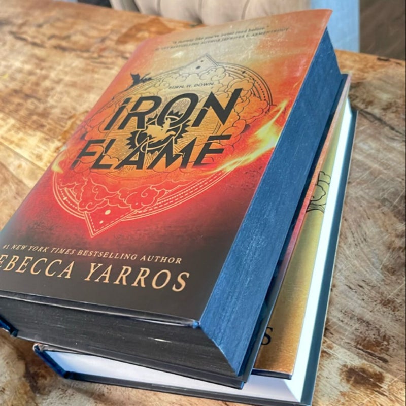 Iron Flame & Fourth Wing 2 BOOK SET 