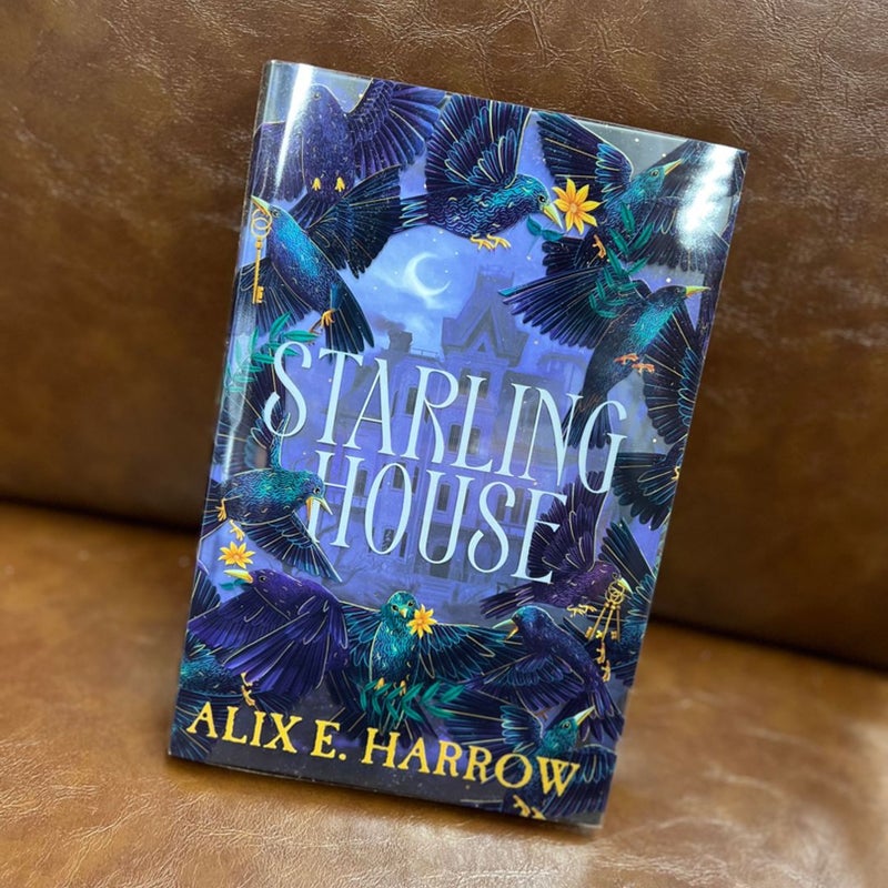 Starling House - Illumicrate Exclusive by Alix E. Harrow, Hardcover |  Pangobooks