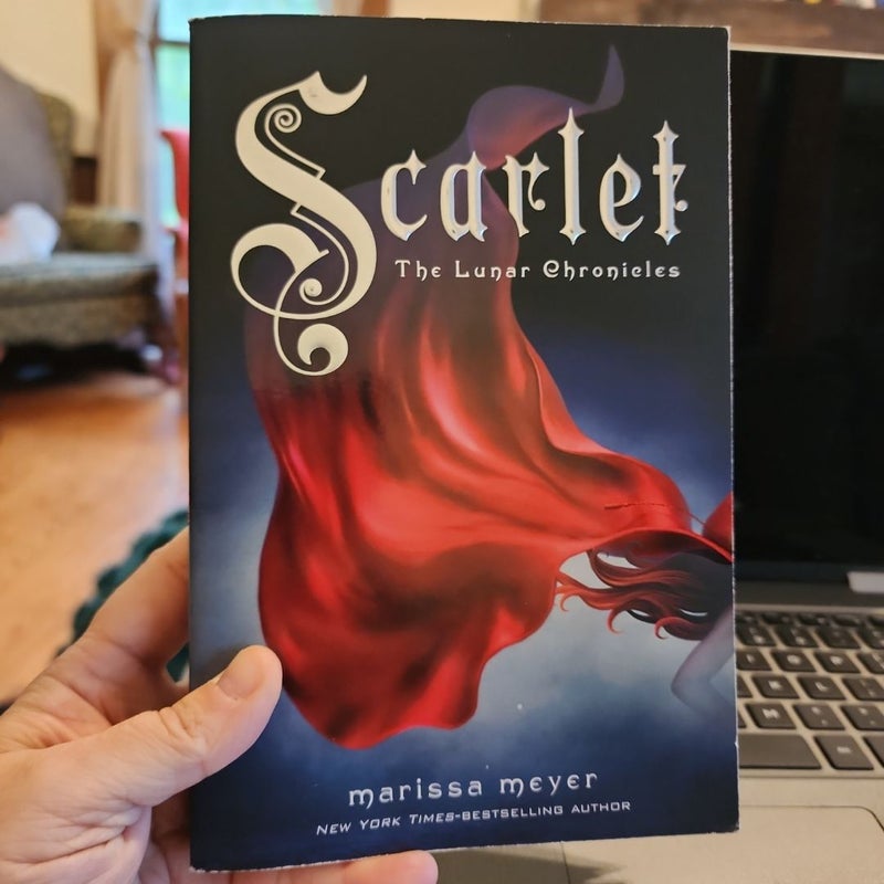 Scarlet ( the Lunar Chronicles)