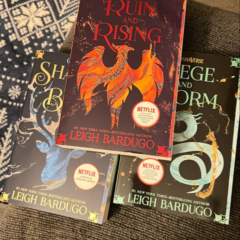 The Shadow and Bone Trilogy Boxed Set