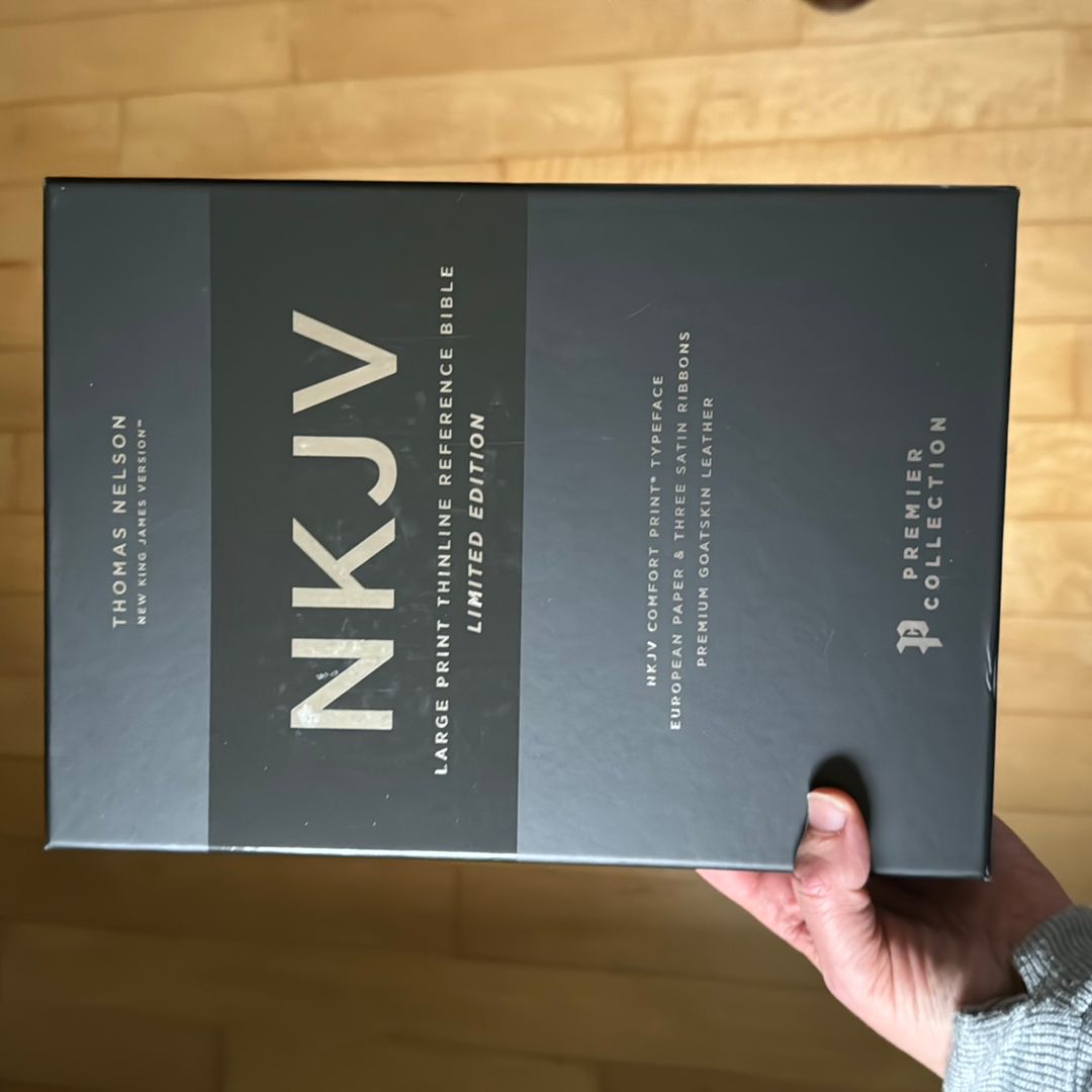 NKJV Thinline Reference Bible, Large Print, Premium Goatskin Leather, Premier Collection, Red Letter Edition, Comfort Print