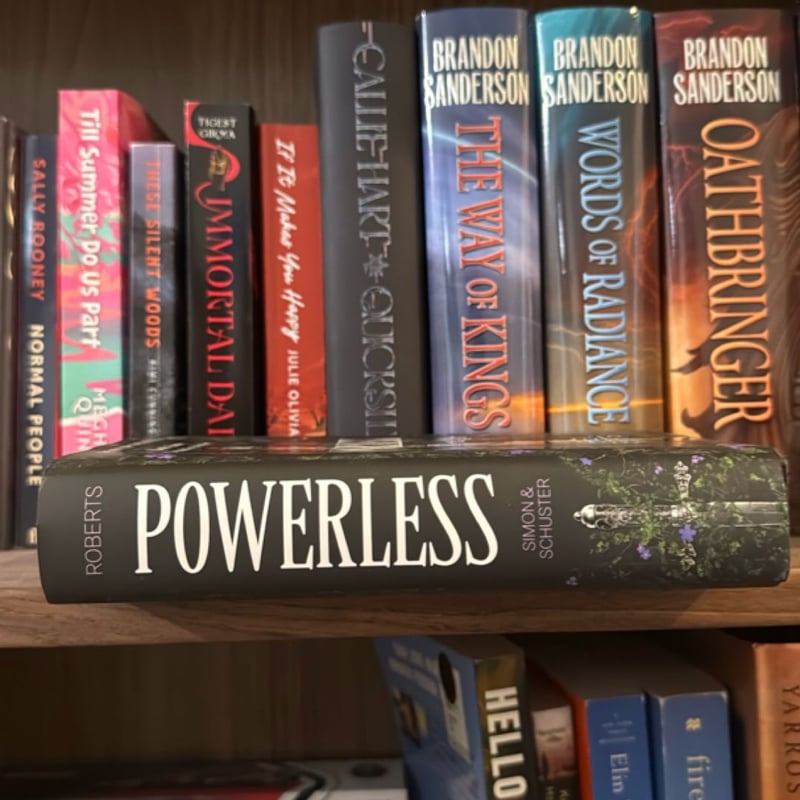 Powerless by Lauren Roberts, Hardcover | Pangobooks