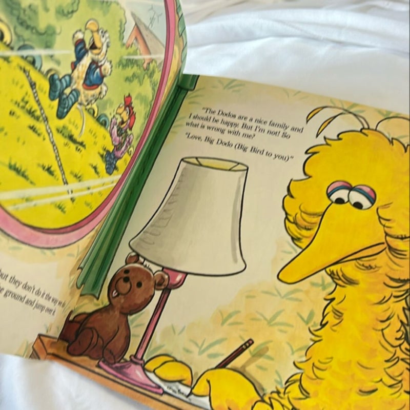 Big Bird Visits the Dodos