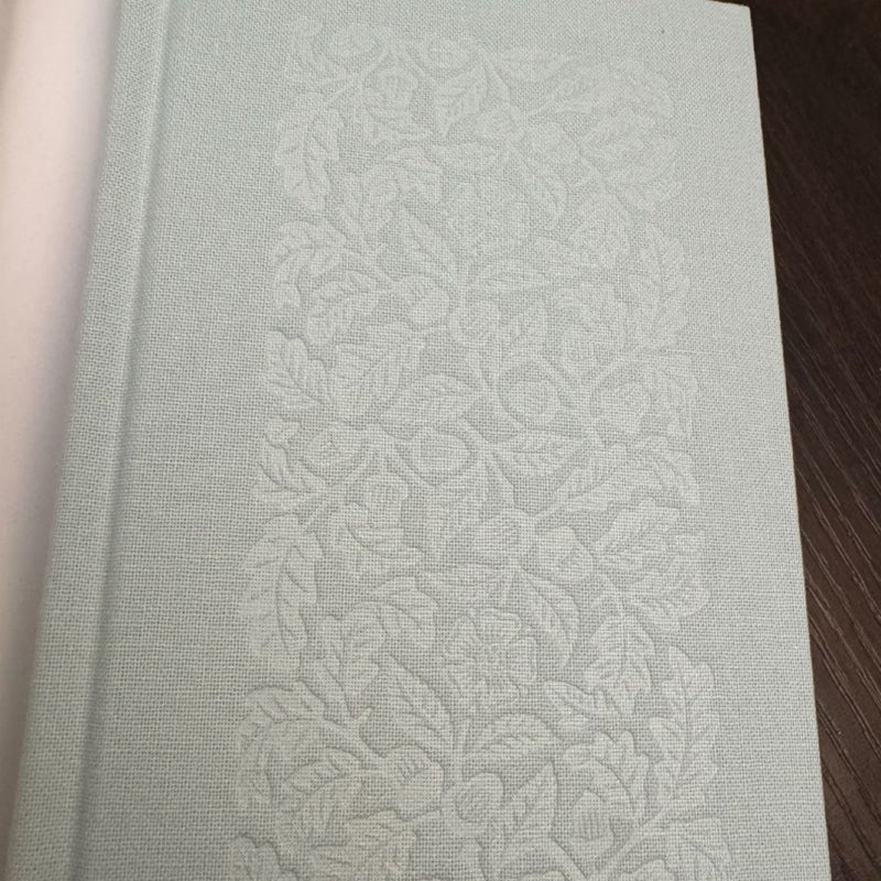 Macmillan Collector’s Library|| The Enchanted April