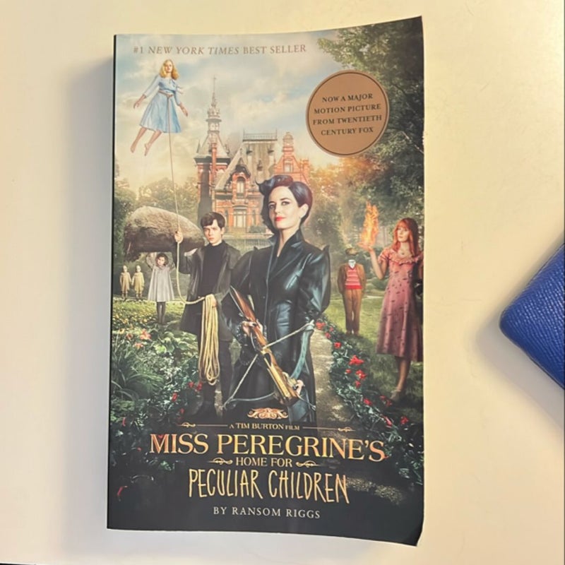 Miss Peregrine's Home for Peculiar Children (Movie Tie-In Edition)