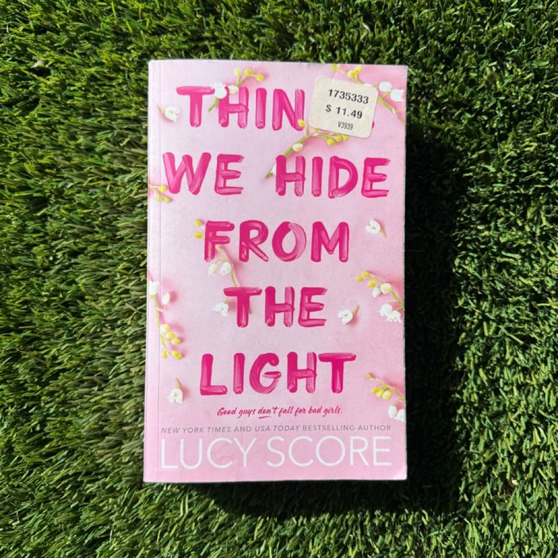 Things We Hide from the Light by Lucy Score, Paperback | Pangobooks