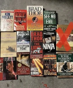 Lot of 17 Novels! Brad Thor, Dan brown, Ken follett