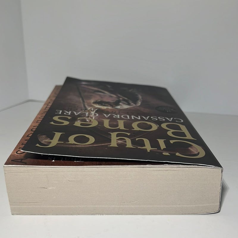 City of Bones (The Mortal Instruments Series, Book 1) 