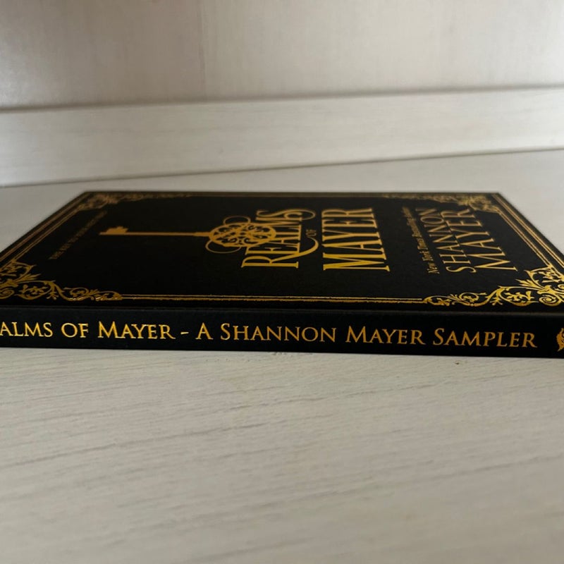 Shannon Mayer sampler book