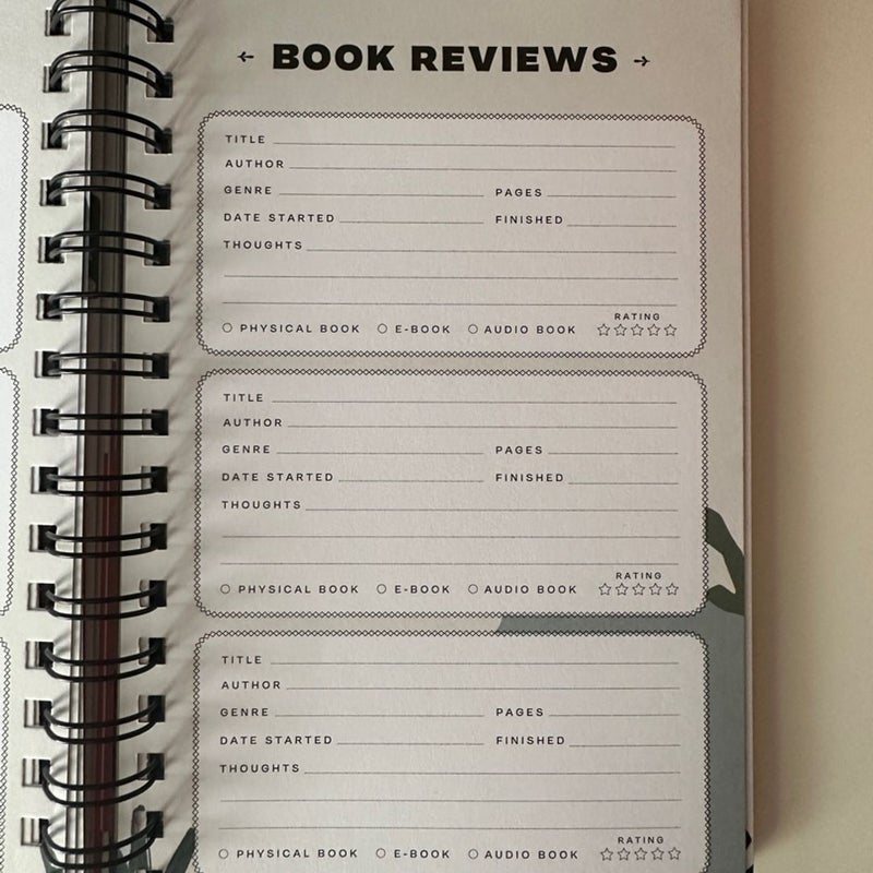 Reading Planner Owlcrate by , Paperback | Pangobooks