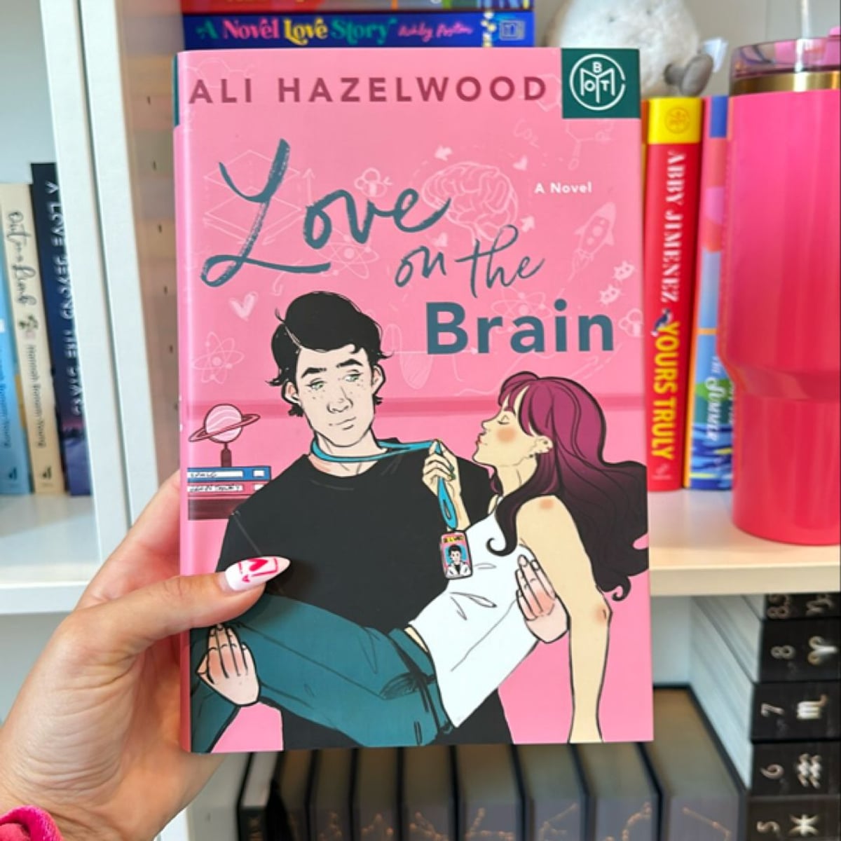 Love on the Brain by Ali Hazelwood, Hardcover | Pangobooks