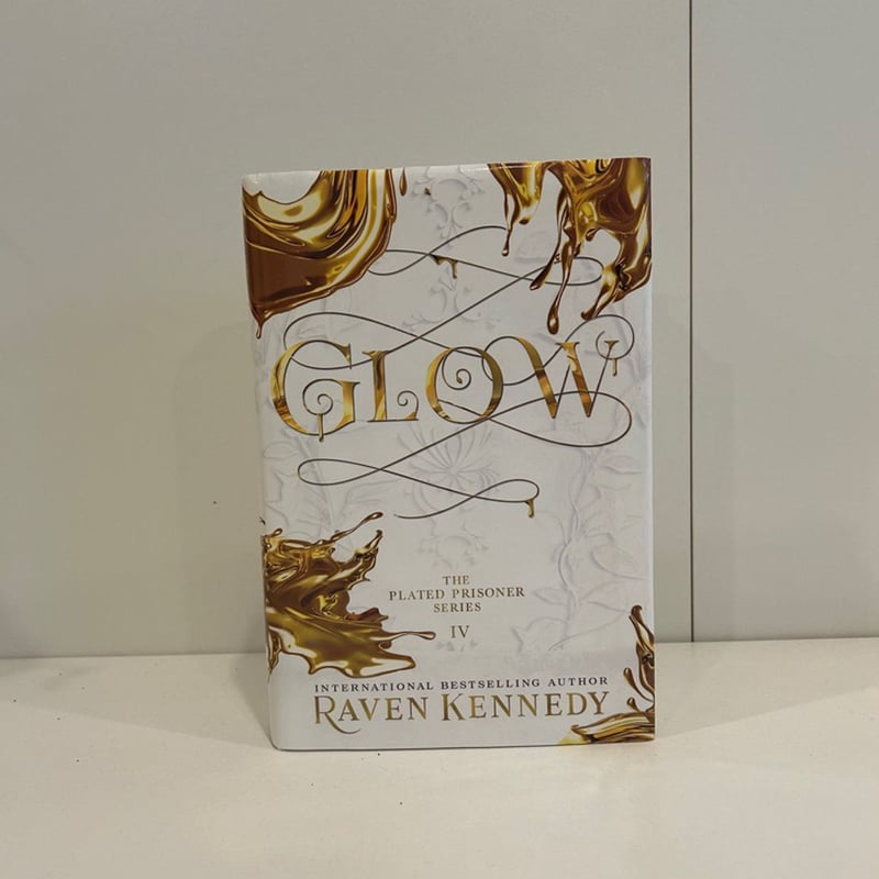 Glow by Raven Kennedy, Hardcover | Pangobooks