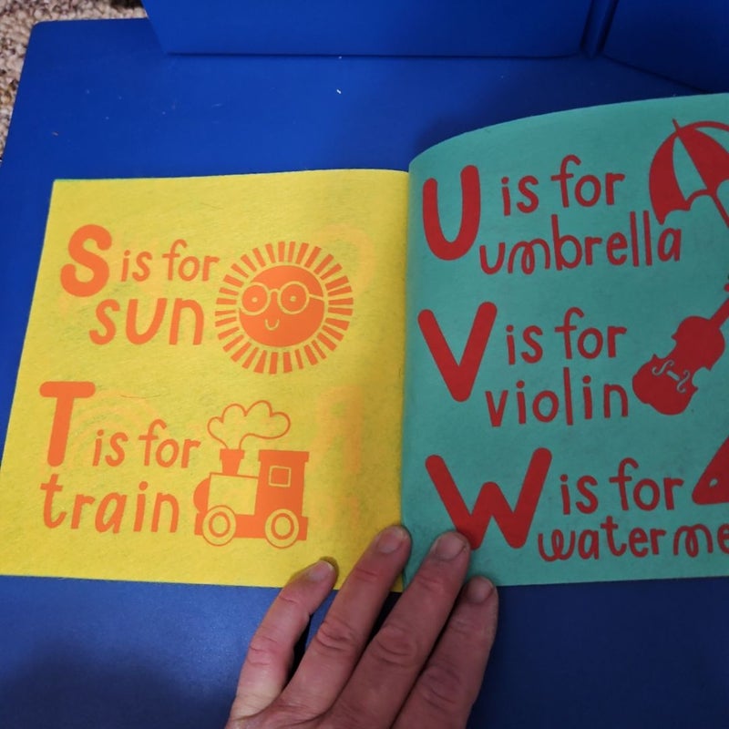 ALPHABET FELT BOOK