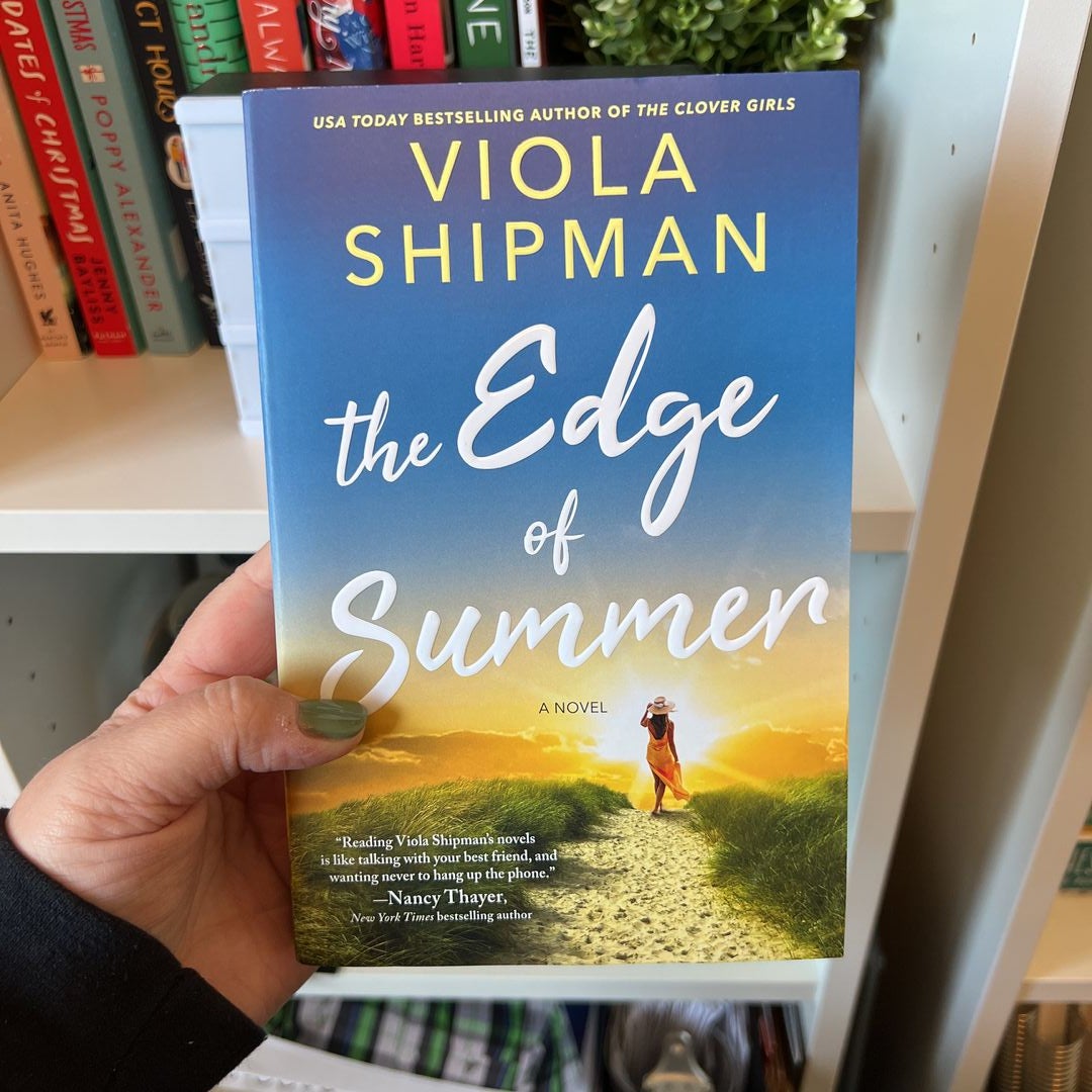 The Edge of Summer: Shipman, Viola: 9781525811425: : Books