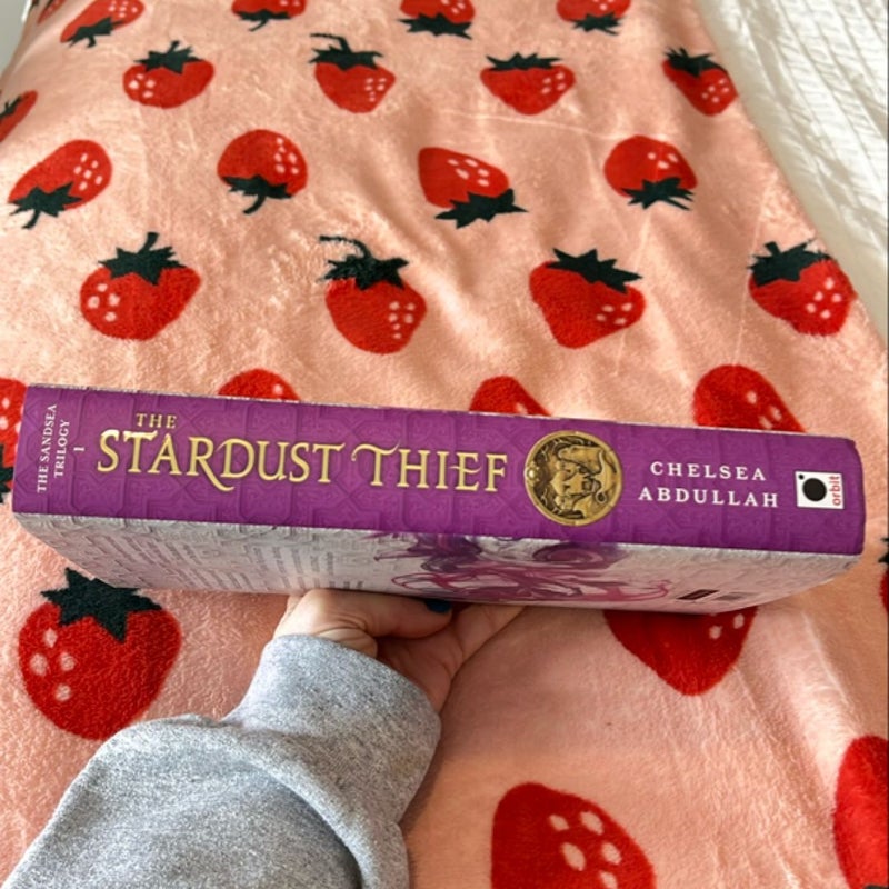 The Stardust Thief (signed fairyloot edition)