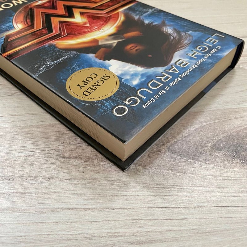 Wonder Woman : Warbringer - SIGNED COPY