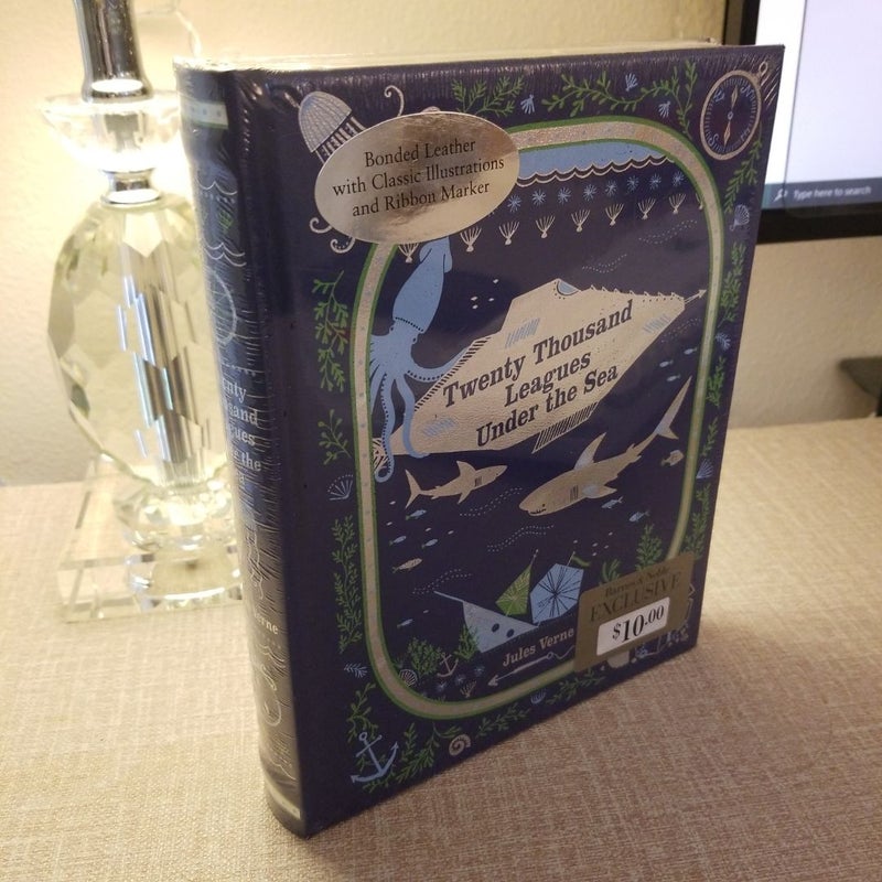 Twenty Thousand Leagues under the Sea (Barnes and Noble Collectible Classics: Children's Edition)