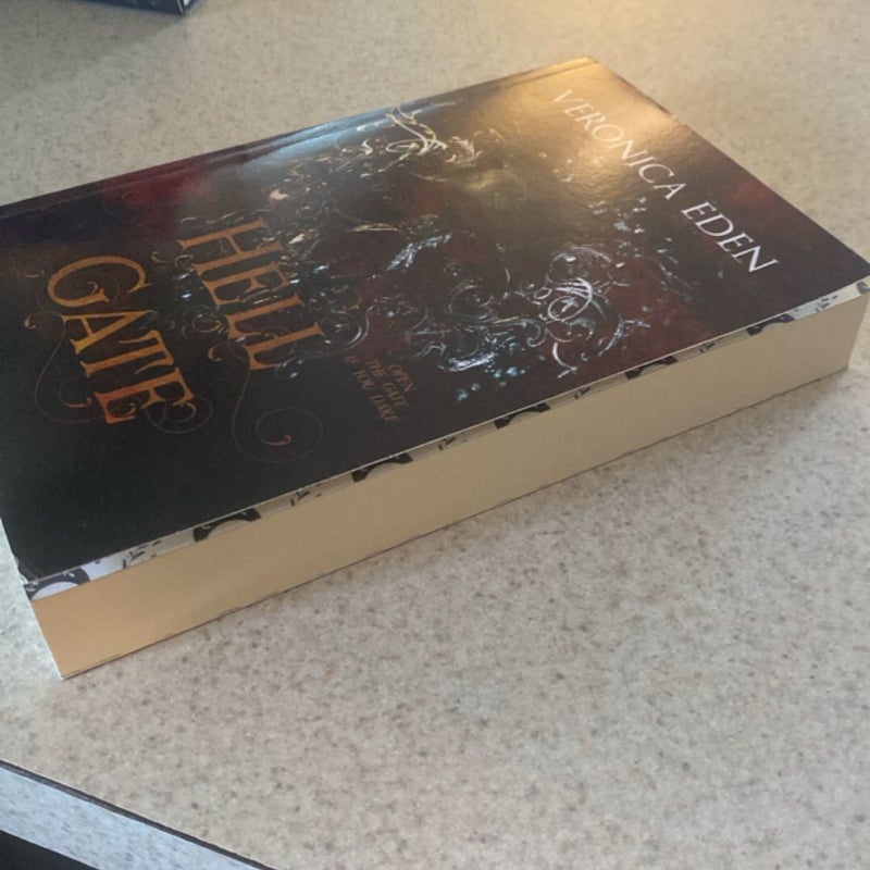 Hell Gate (special edition)