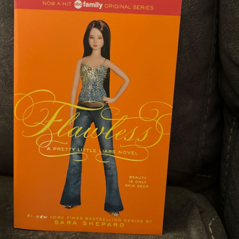 Pretty Little Liars #2: Flawless