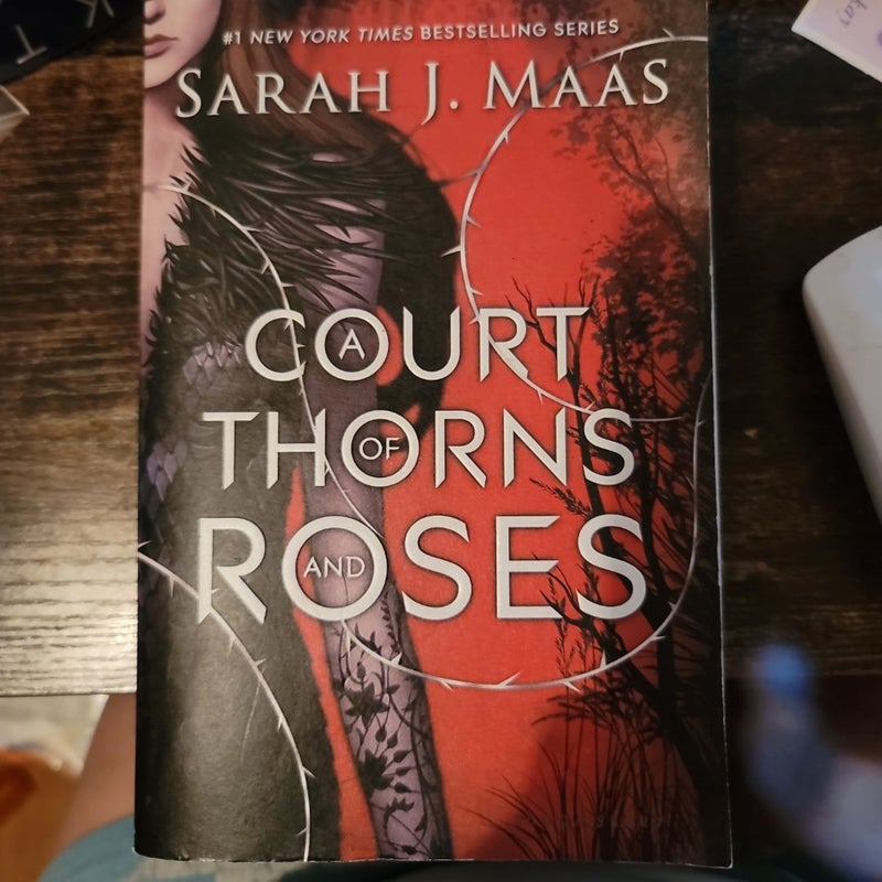 A Court of Thorns and Roses 