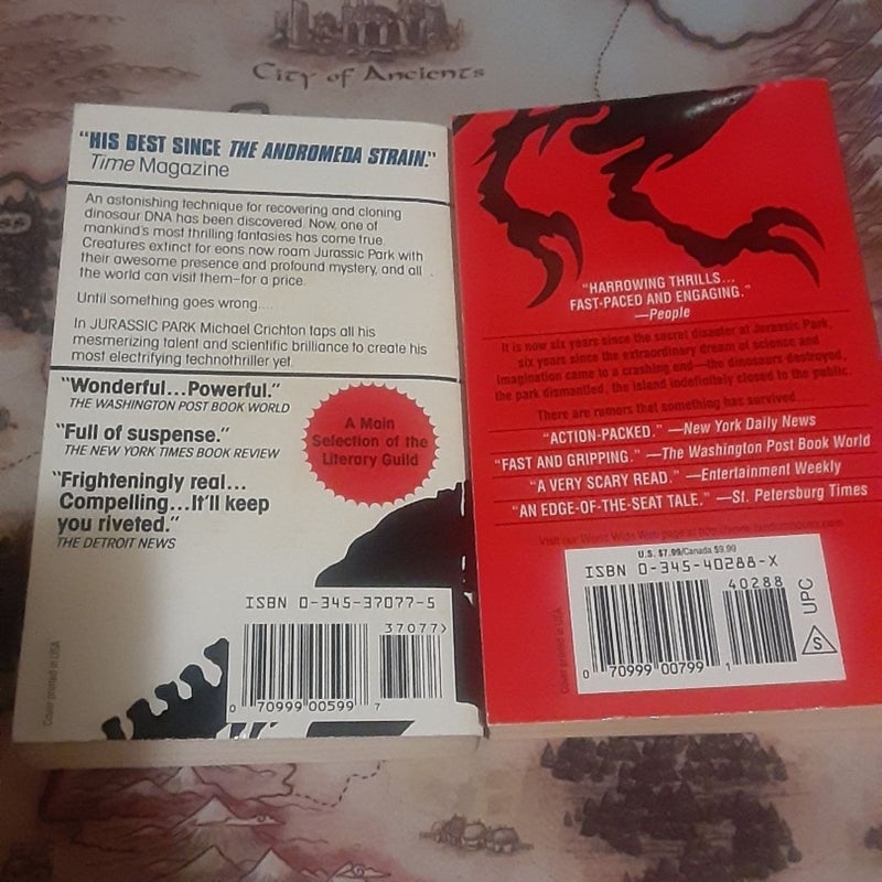 Jurassic Park and Lost World paperback book lot 