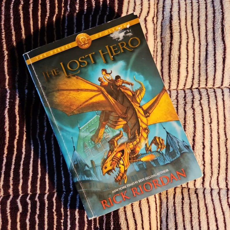 The Lost Hero (Heroes of Olympus, Book One)