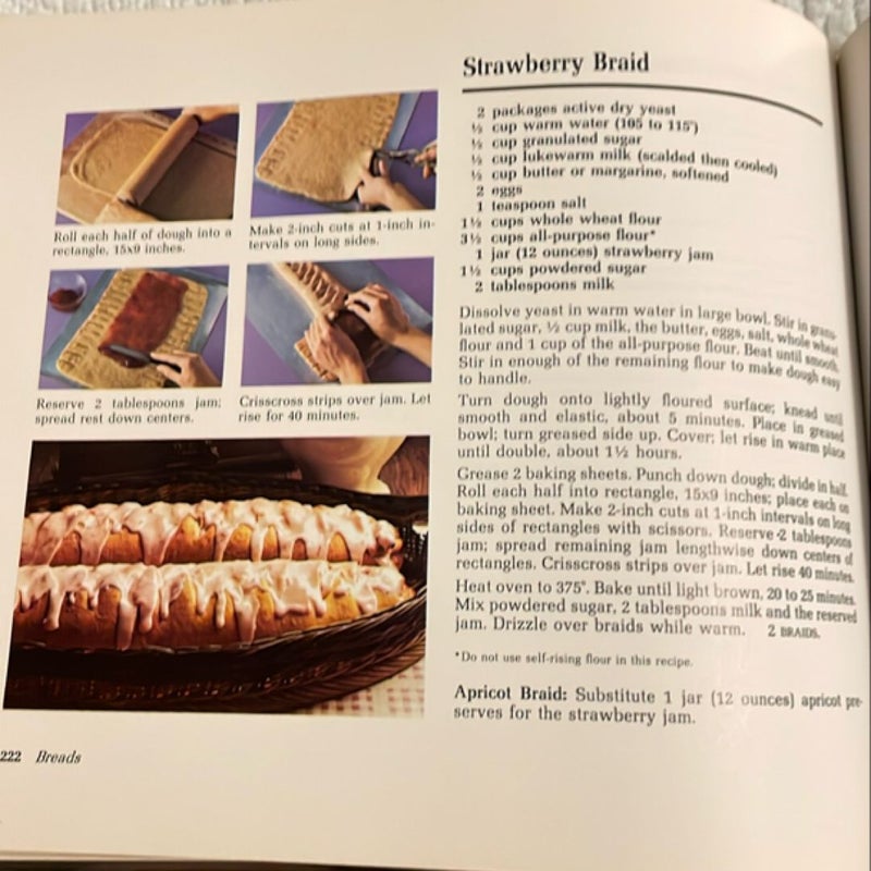 Betty Crocker’s step by step Picture Cookbook