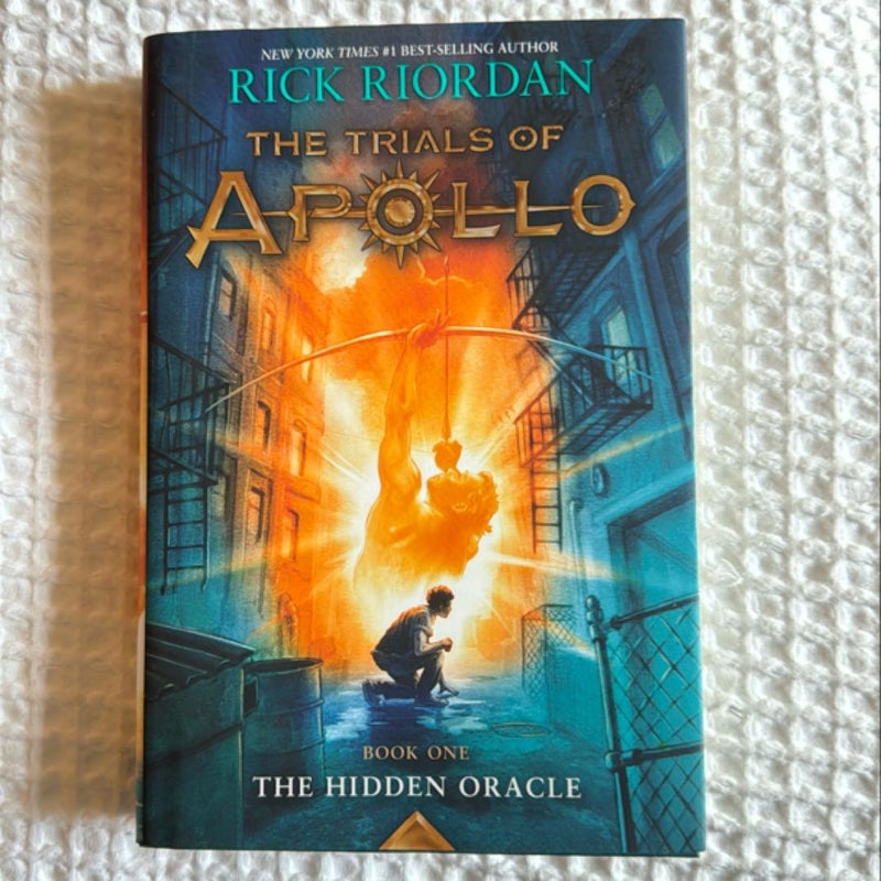 Trials of Apollo, the Book One the Hidden Oracle (Trials of Apollo, the Book One)