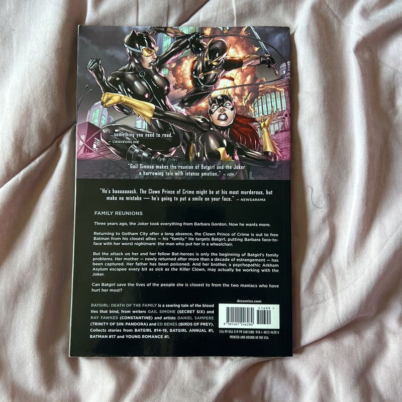 Batgirl Vol. 3: Death of the Family (the New 52)