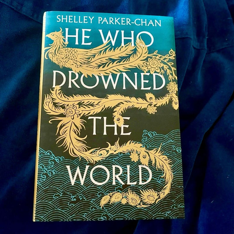 SIGNED Illumicrate He Who Drowned the World