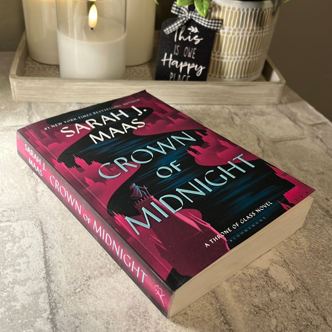 Crown of Midnight by Sarah J. Maas, Paperback | Pangobooks