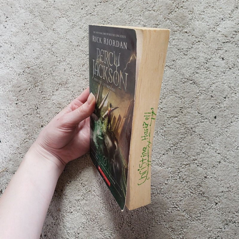 The Lightning Thief (Percy Jackson and the Olympians book 1)