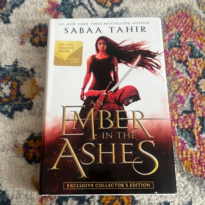 An Ember in the Ashes [Barnes & Noble Exclusive Edition]