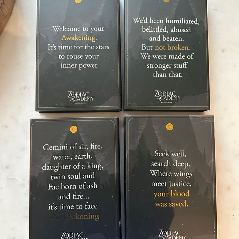 Zodiac Academy (4 Books Bookish Box Edition)