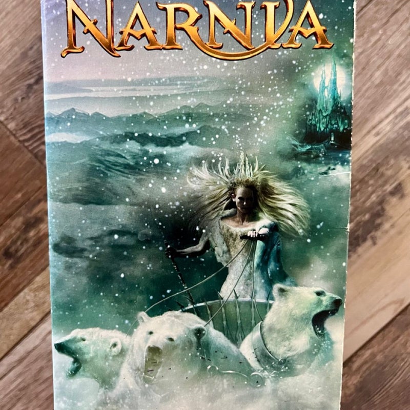 The Chronicles of Narnia Series - 7 Books in All