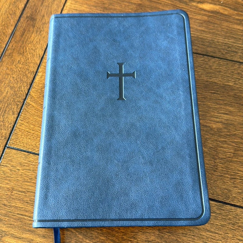 CSB Everyday Study Bible, Navy Cross LeatherTouch